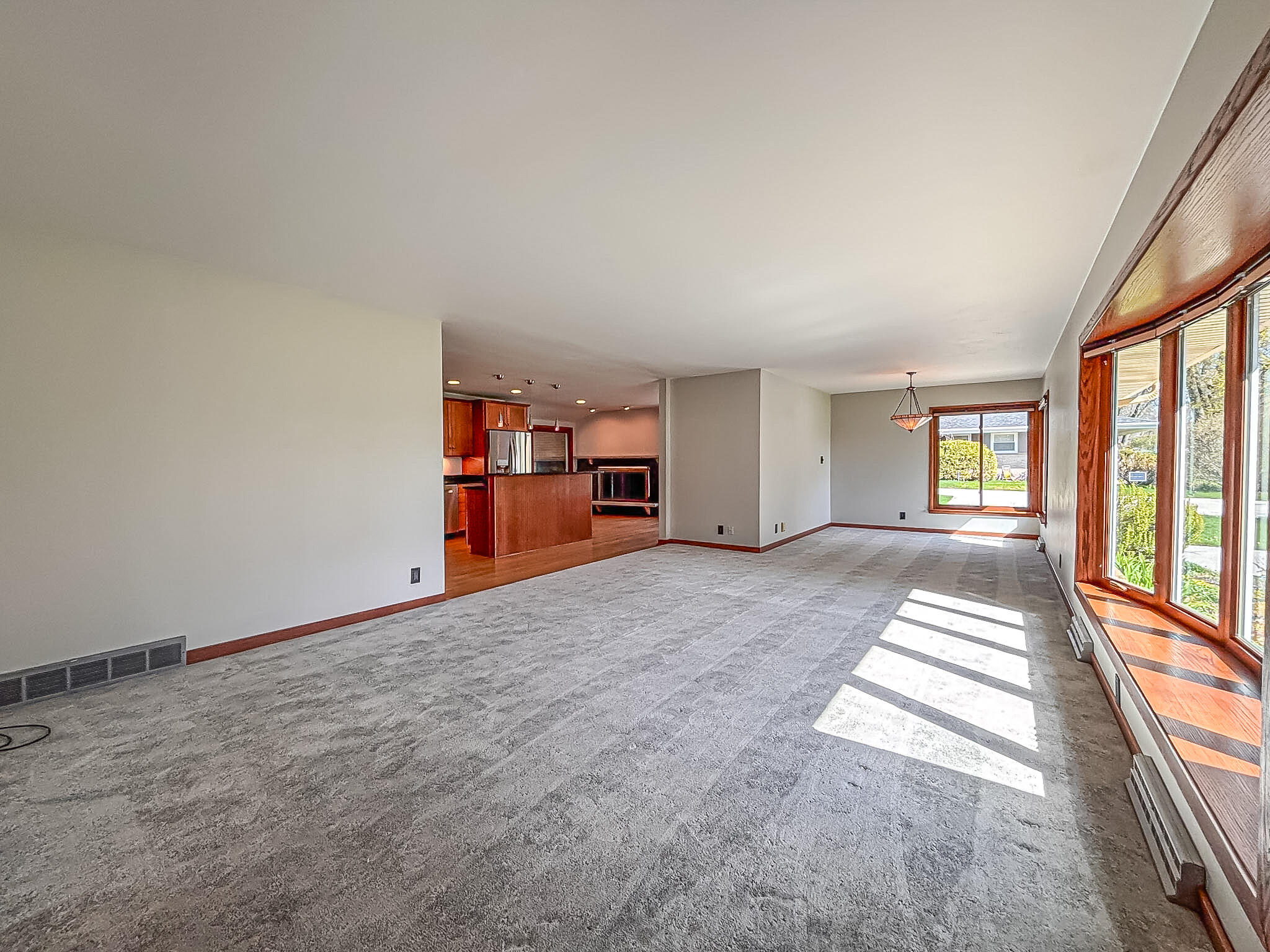 1185 Apache Trail Brookfield, WI 53005 - Photo 6 of 48 Great Room