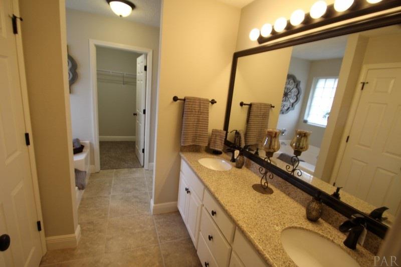 457 Turnberry Road Cantonment, FL 32533 - Photo 26 of 43 Gallery Image 26