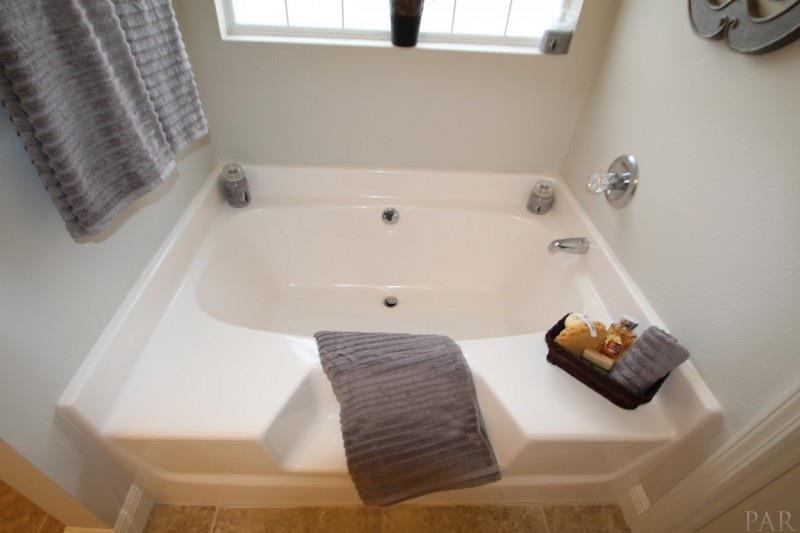 457 Turnberry Road Cantonment, FL 32533 - Photo 29 of 43 Gallery Image 29