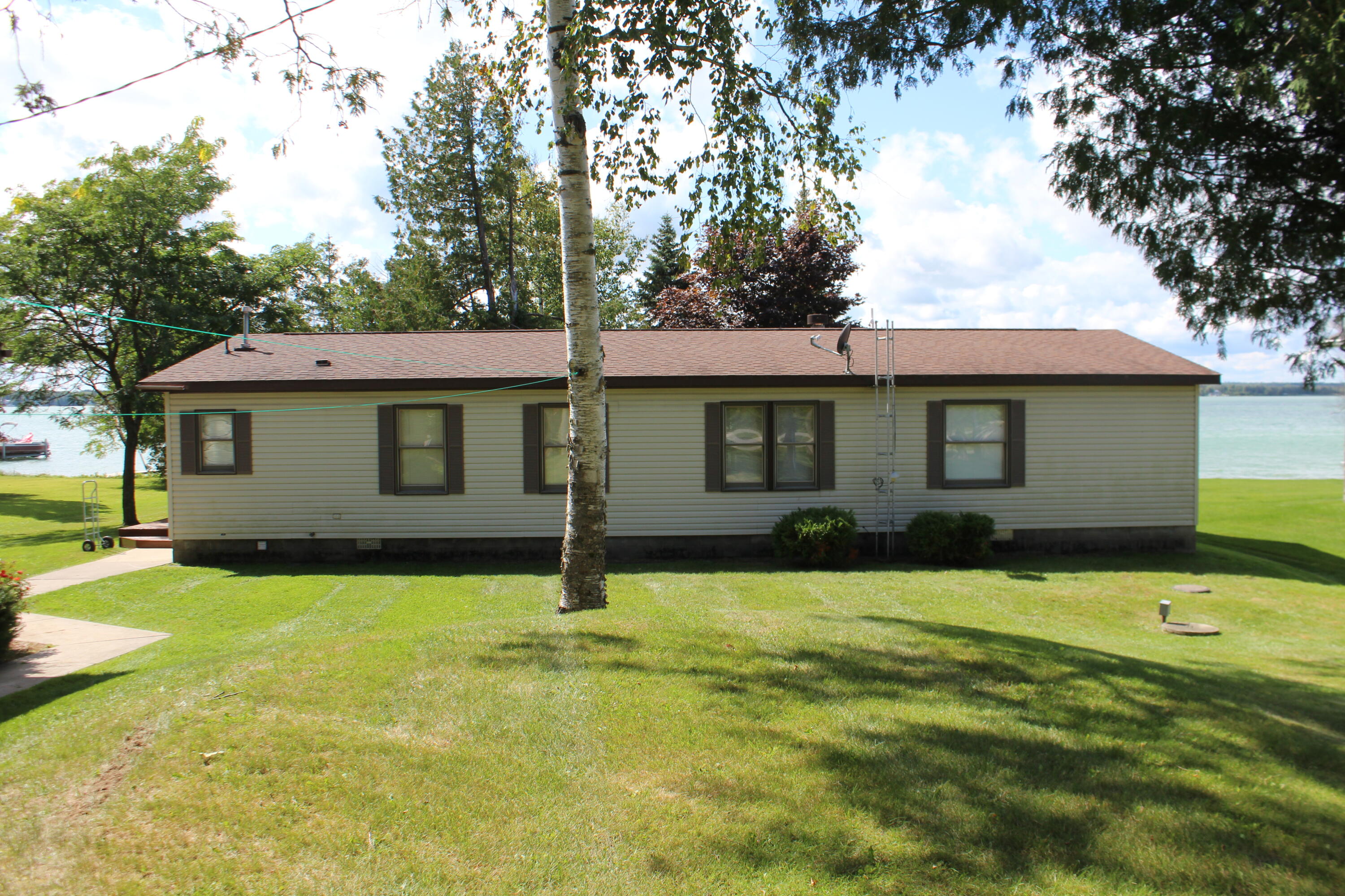 6600 Grand Point Road Presque Isle, MI 49777 - Photo 6 of 21 Gallery Image 6