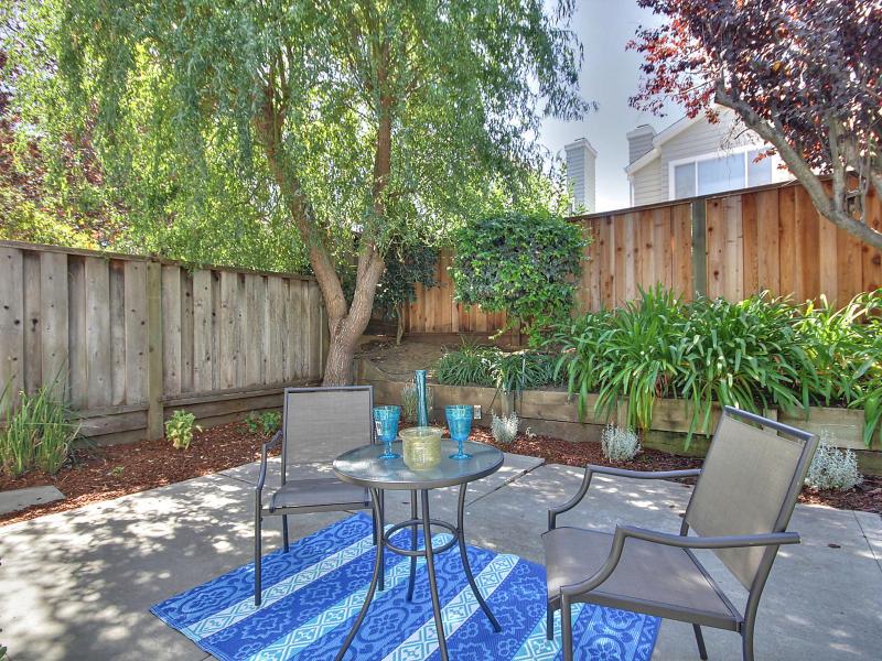 11677 Palm Spring Court Cupertino, CA 95014 - Photo 25 of 32