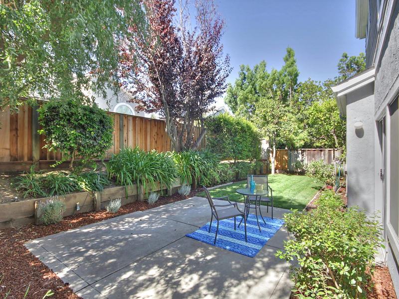 11677 Palm Spring Court Cupertino, CA 95014 - Photo 26 of 32