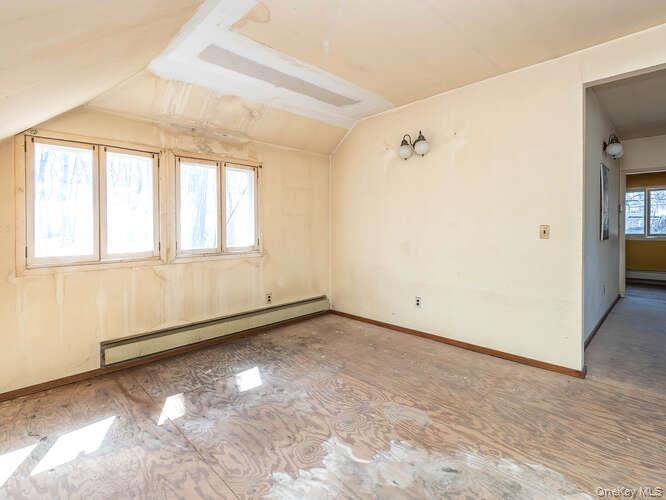 1425 Middle Neck Road Sands Point, NY 11050 - Photo 25 of 38