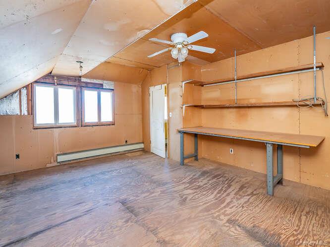 1425 Middle Neck Road Sands Point, NY 11050 - Photo 27 of 38