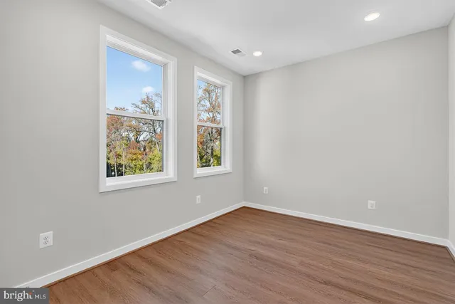 $814,900 | 143 Shannon Mews, Alexandria, VA 22304