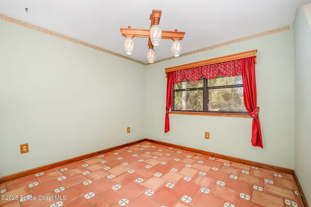 a house view with a outdoor space