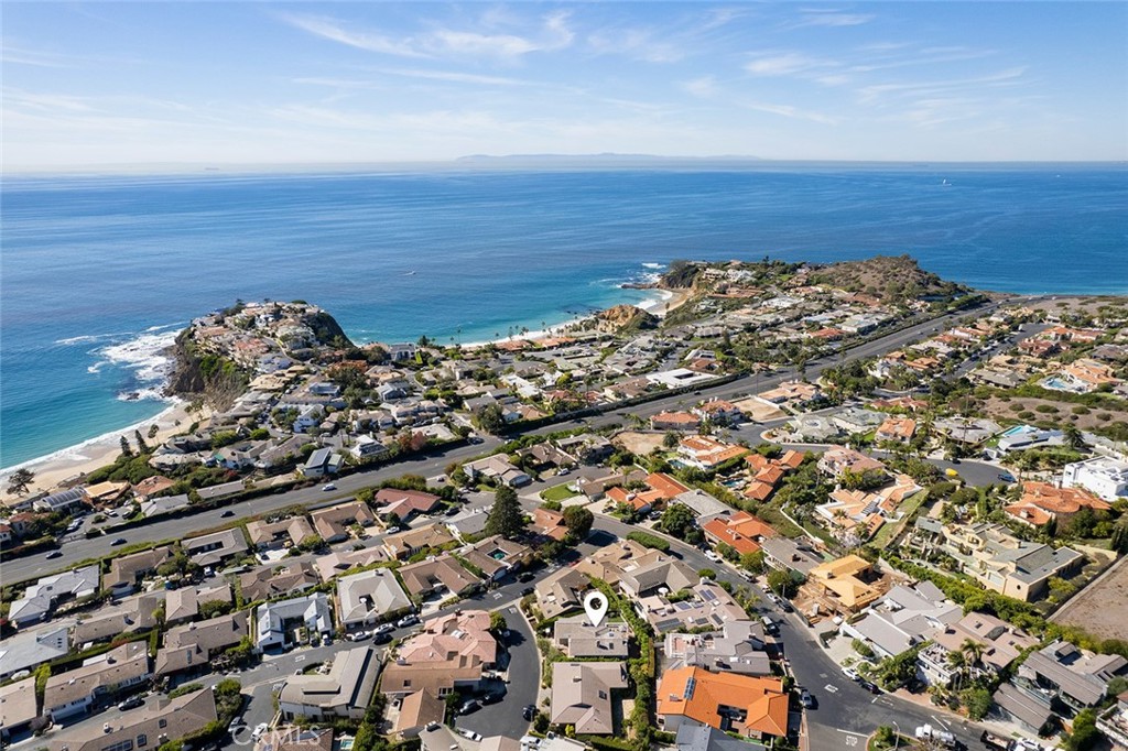 806 Emerald Bay Laguna Beach, CA 92651 - Photo 30 of 33 a view of a large building