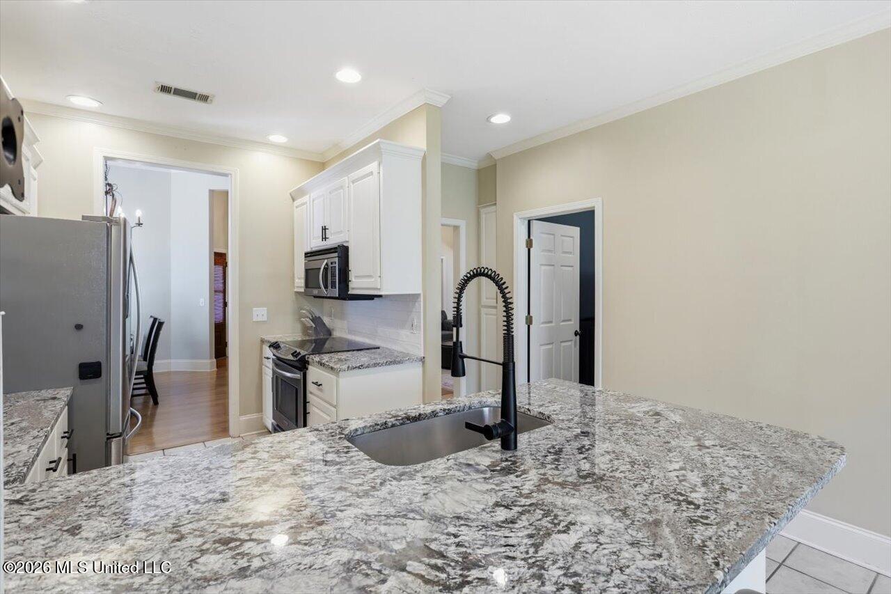 602 Sawpine Lane Ridgeland, MS 39157 - Photo 8 of 24 10-602 Sawpine Ln _ Hometoursms.com