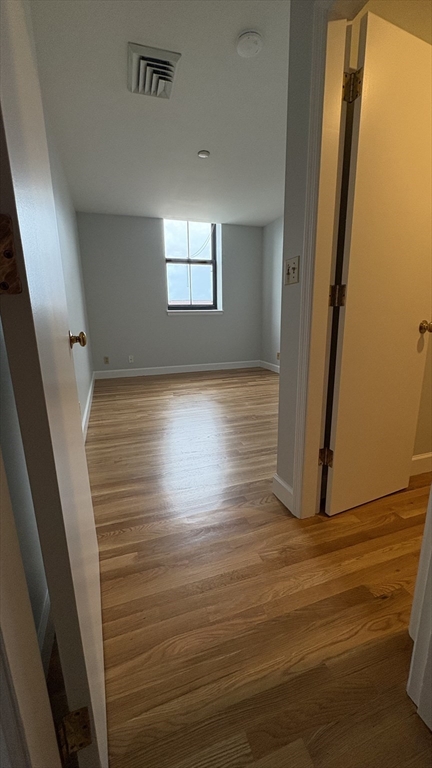 5 Appleton Street, Unit 5E Boston, MA 02116 - Photo 11 of 19 Gallery Image 11