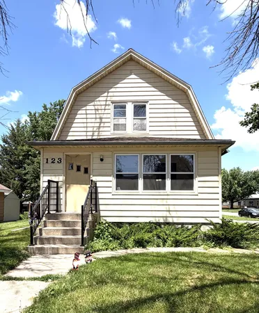 $89,000 | 123 East 12th Street, Fairmont, MN 56031