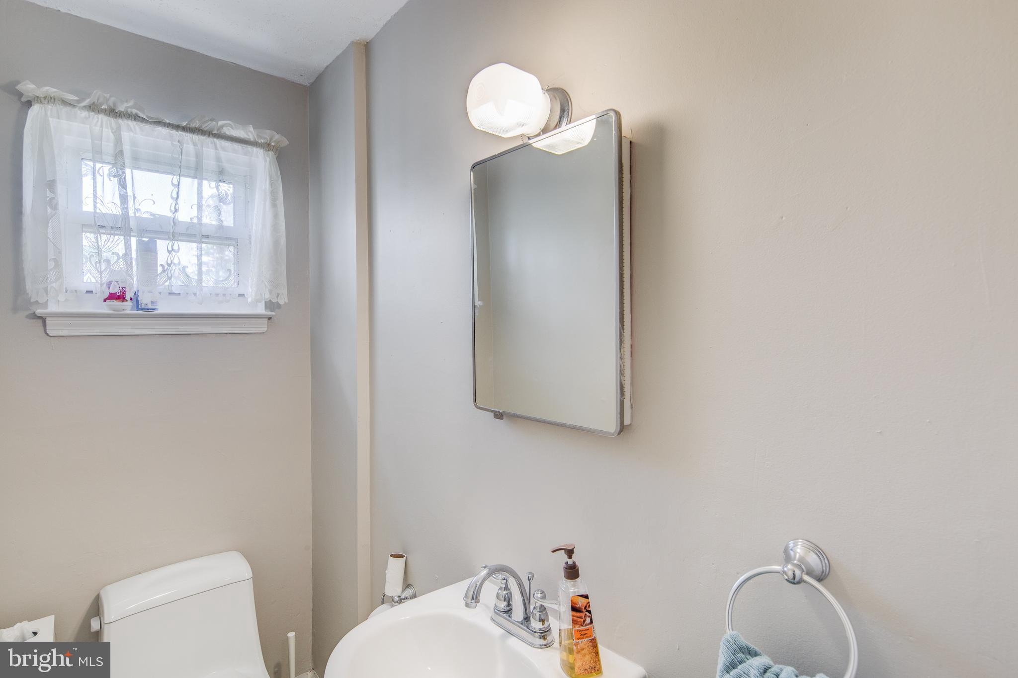 1918 Winesap Road Cherry Hill, NJ 08003 - Photo 11 of 26 Gallery Image 11