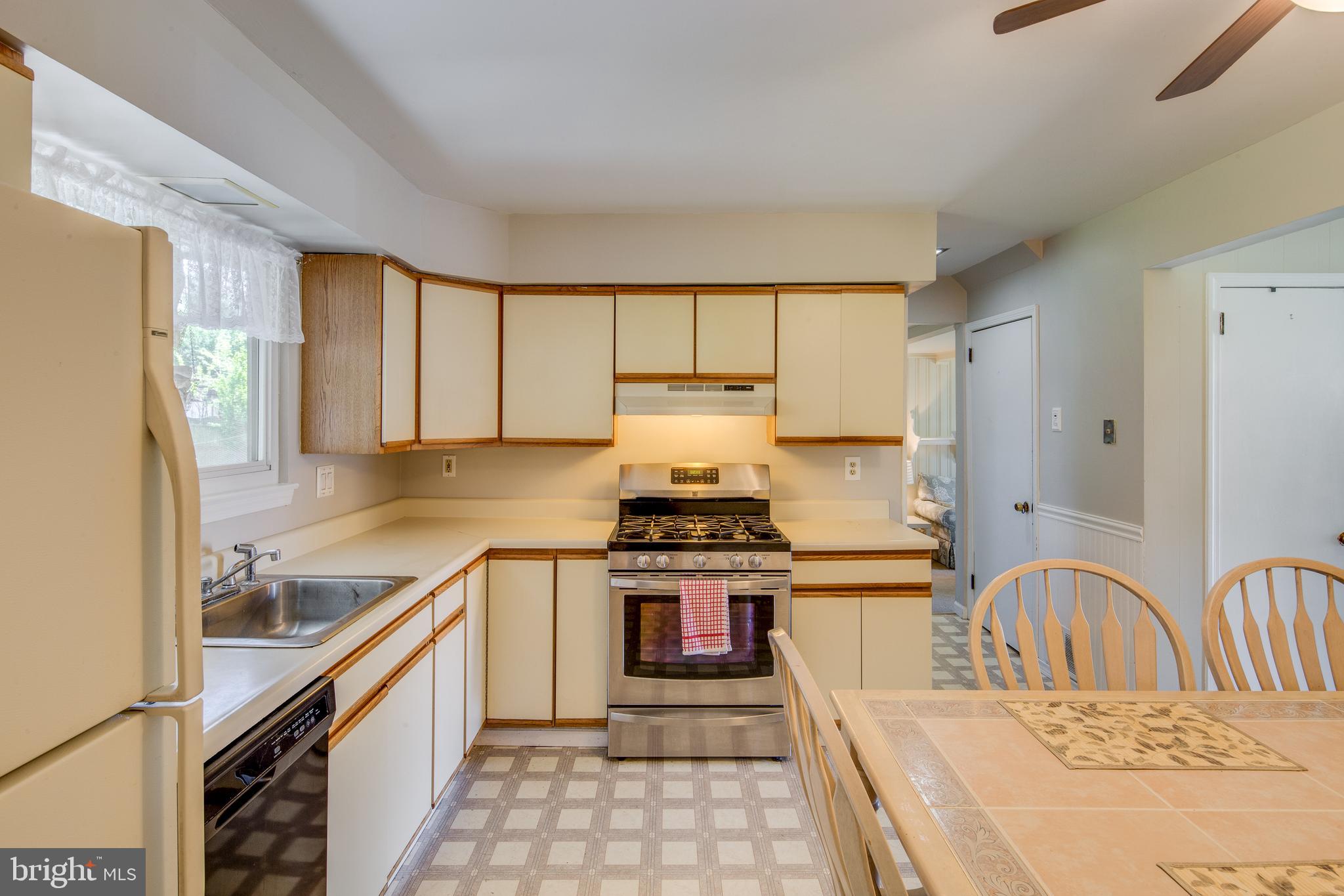 1918 Winesap Road Cherry Hill, NJ 08003 - Photo 7 of 26 Gallery Image 7