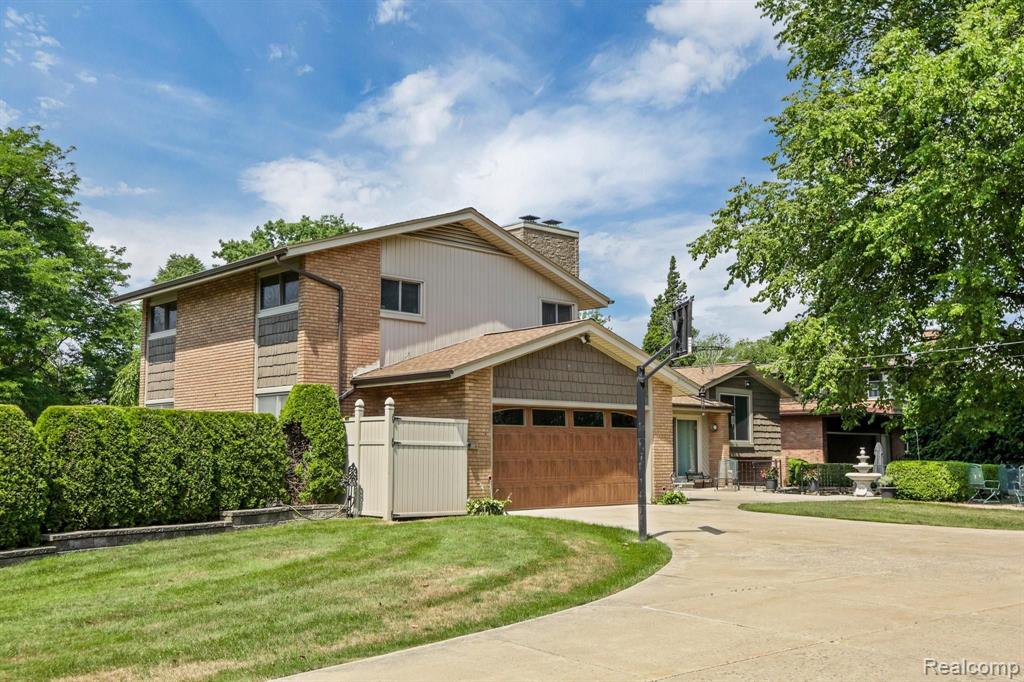 600 Middlesex Road Grosse Pointe Park, MI 48230 - Photo 11 of 44