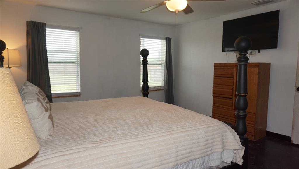 1410 County Road 1235 Point, TX 75472 - Photo 16 of 30