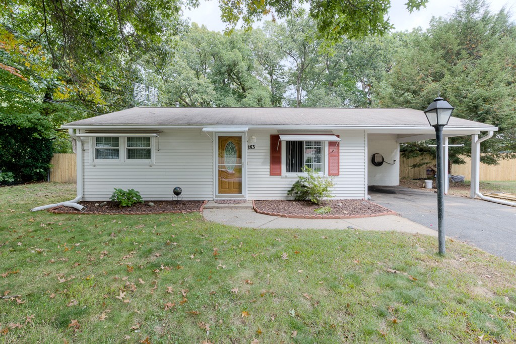 183 Corcoran Boulevard Springfield, MA 01118 - Photo 1 of 20 Gallery Image 1