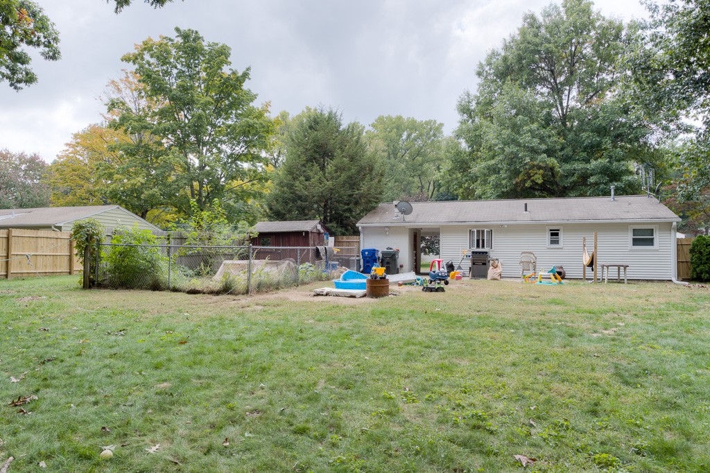 183 Corcoran Boulevard Springfield, MA 01118 - Photo 19 of 20 Gallery Image 19
