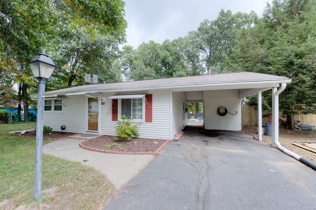183 Corcoran Boulevard Springfield, MA 01118 - Photo 3 of 20 Gallery Image 3
