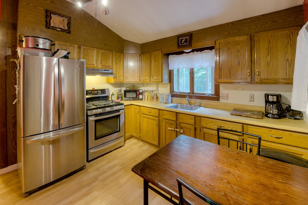 183 Corcoran Boulevard Springfield, MA 01118 - Photo 5 of 20 Gallery Image 5