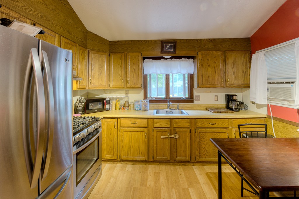 183 Corcoran Boulevard Springfield, MA 01118 - Photo 6 of 20 Gallery Image 6