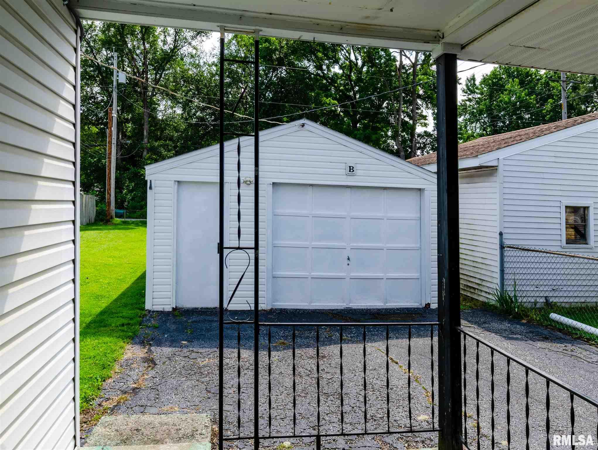 1104 North 19th Street Springfield, IL 62702 - Photo 23 of 30
