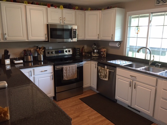 1304 Lakeview Bend Rochester, IN 46975 - Photo 3 of 12