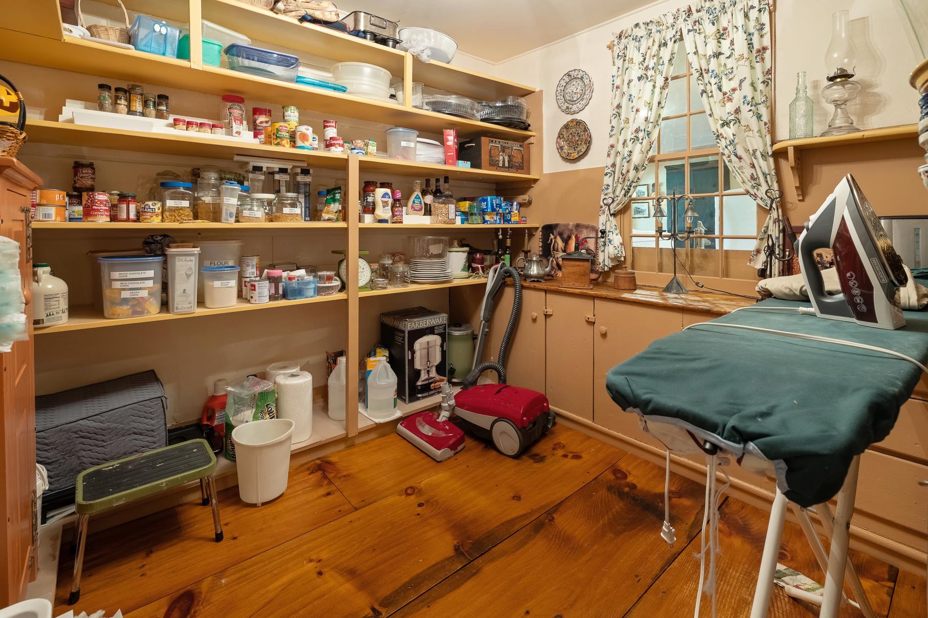 3398 Jericho Road Hartford, VT 05001 - Photo 14 of 40