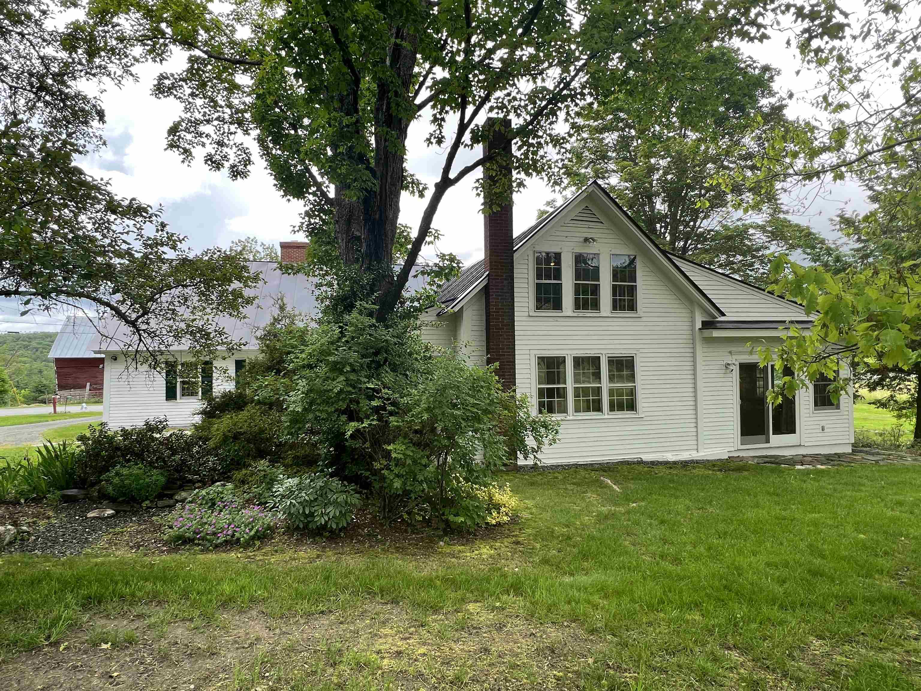 3398 Jericho Road Hartford, VT 05001 - Photo 24 of 40