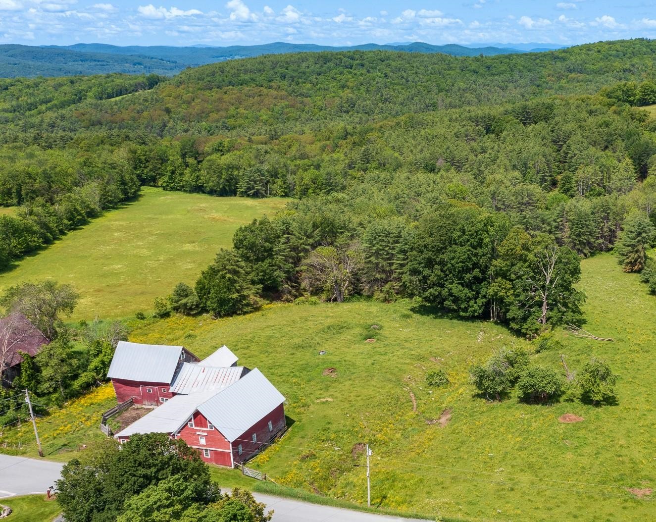 3398 Jericho Road Hartford, VT 05001 - Photo 34 of 40