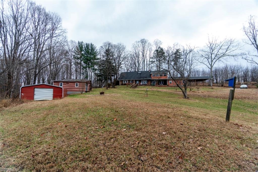 309 Chestnut Ridge Road Mount Airy, NC 27030 - Photo 12 of 49 Gallery Image 12