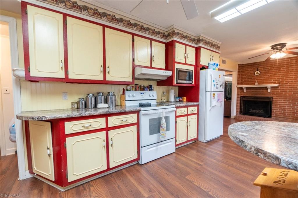 309 Chestnut Ridge Road Mount Airy, NC 27030 - Photo 16 of 49 Gallery Image 16