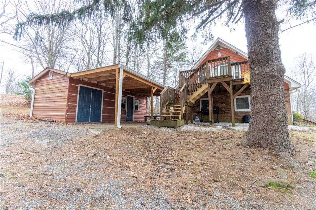 309 Chestnut Ridge Road Mount Airy, NC 27030 - Photo 8 of 49 Gallery Image 8