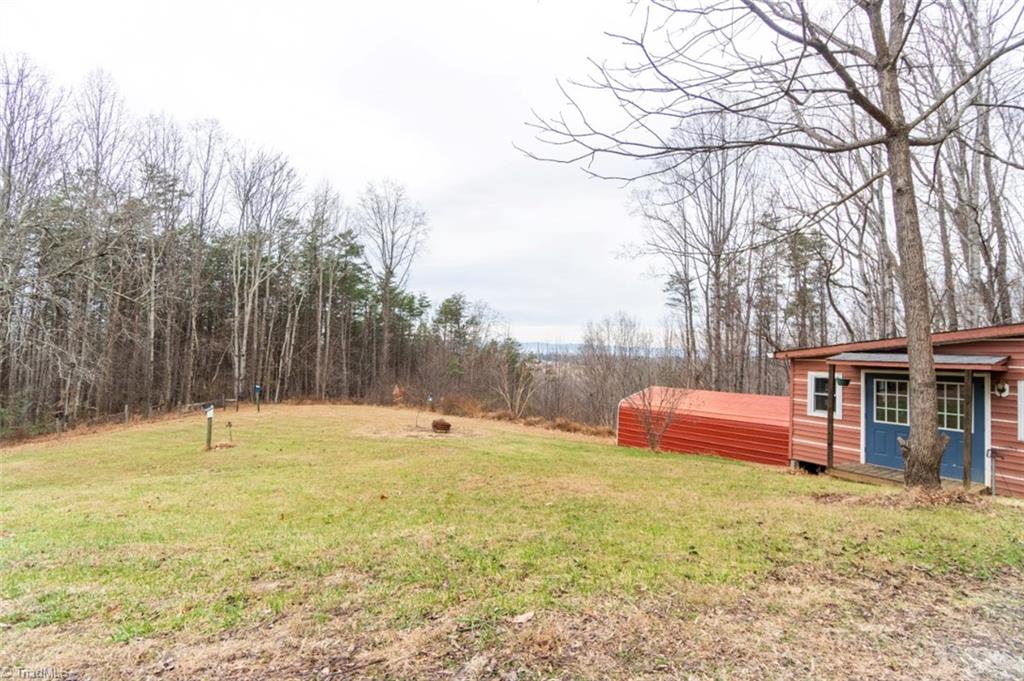 309 Chestnut Ridge Road Mount Airy, NC 27030 - Photo 9 of 49 Gallery Image 9