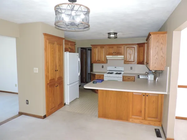 $289,900 | 2904 Sharon Street, Winona Lake, IN 46590