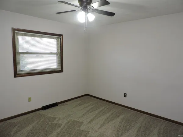 $289,900 | 2904 Sharon Street, Winona Lake, IN 46590