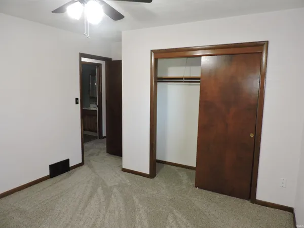 $289,900 | 2904 Sharon Street, Winona Lake, IN 46590