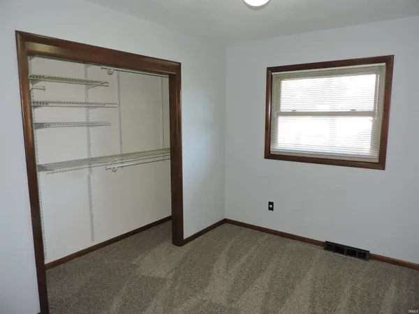 $289,900 | 2904 Sharon Street, Winona Lake, IN 46590