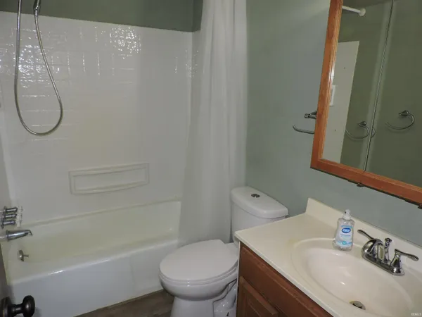 $289,900 | 2904 Sharon Street, Winona Lake, IN 46590