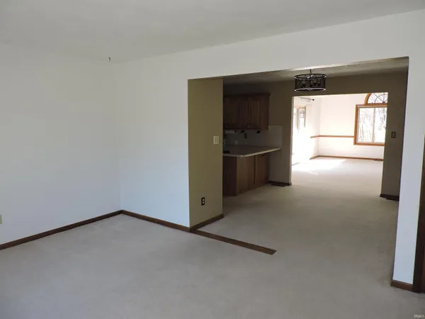 $289,900 | 2904 Sharon Street, Winona Lake, IN 46590
