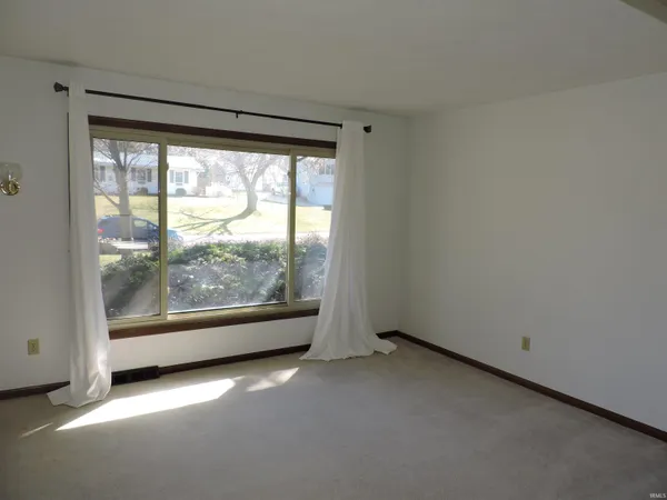 $289,900 | 2904 Sharon Street, Winona Lake, IN 46590