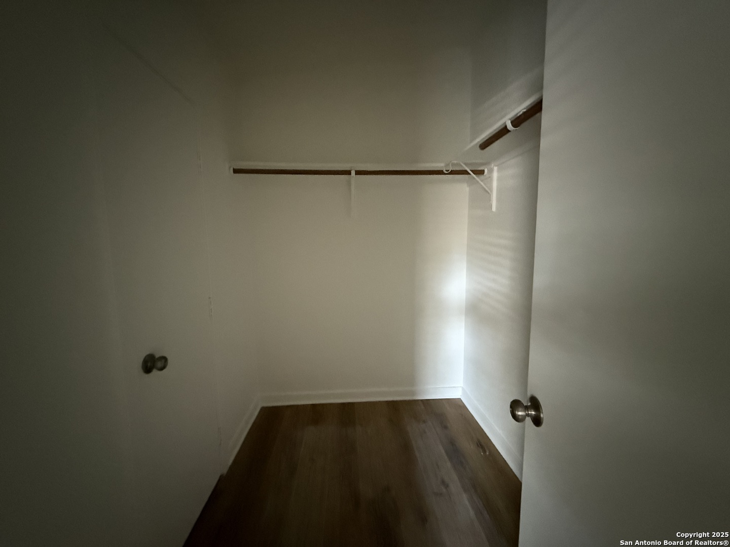 282 Flint Ridge Street Bastrop, TX 78602 - Photo 9 of 12 a view of bathroom