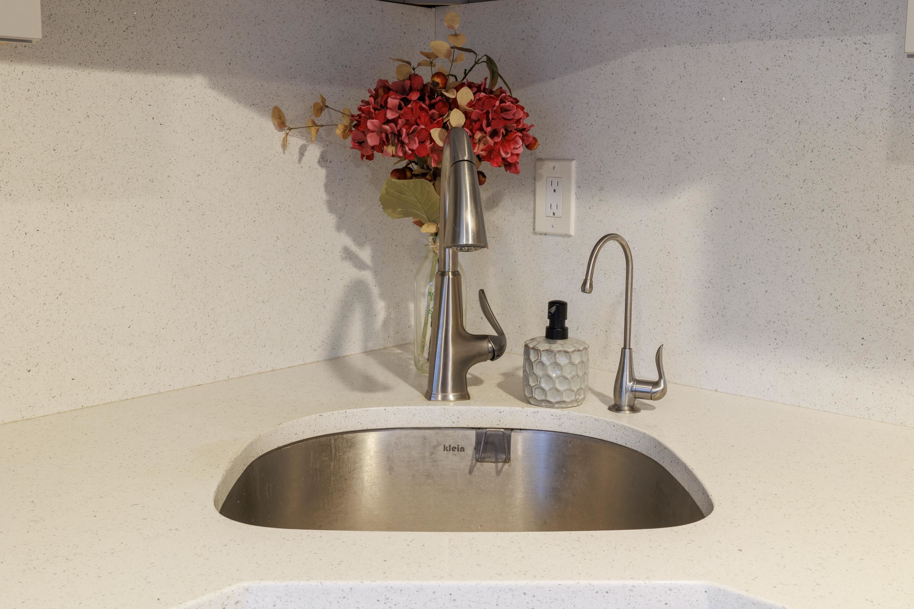 11 Stacey Circle, Unit 11 Windham, NH 03087 - Photo 9 of 29