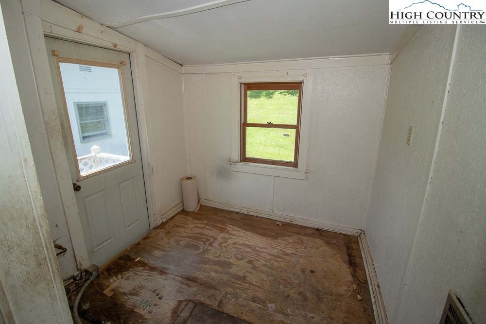 271 Joe Shoemaker Road Vilas, NC 28692 - Photo 18 of 24 Gallery Image 18