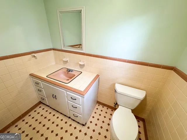 $184,900 | 201 South Chilton Crescent, LaGrange, GA 30240