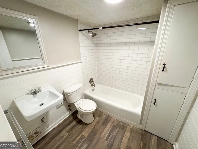 $184,900 | 201 South Chilton Crescent, LaGrange, GA 30240