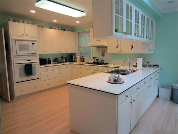 9 Tappan Road Wellesley, MA 02482 - Photo 7 of 13