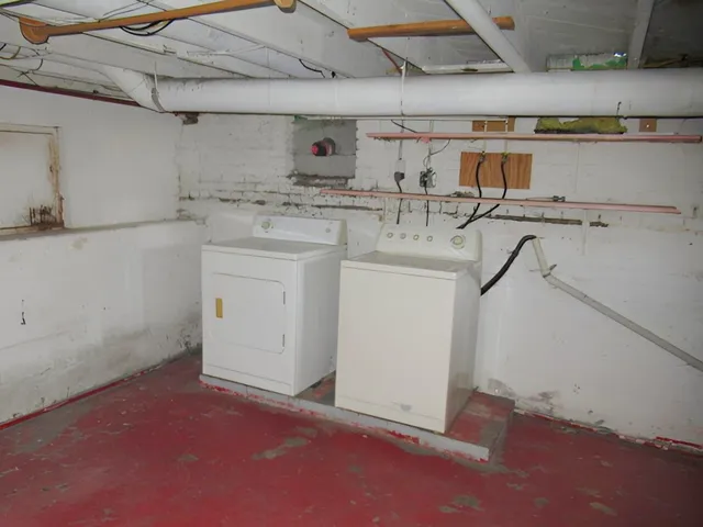 $54,900 | 2808 Prairie Avenue, Mattoon, IL 61938