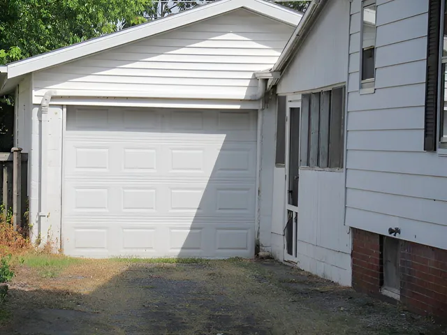 $54,900 | 2808 Prairie Avenue, Mattoon, IL 61938