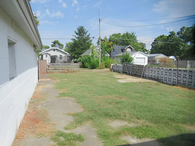 $54,900 | 2808 Prairie Avenue, Mattoon, IL 61938