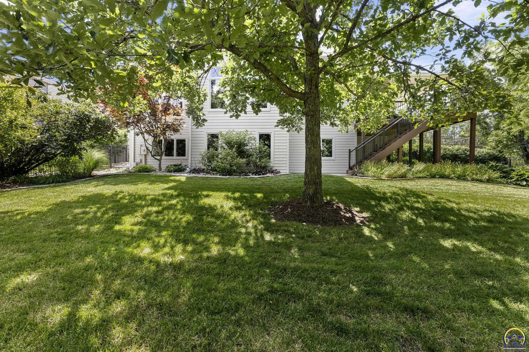 3916 Southwest Clarion Place Topeka, KS 66610 - Photo 54 of 96