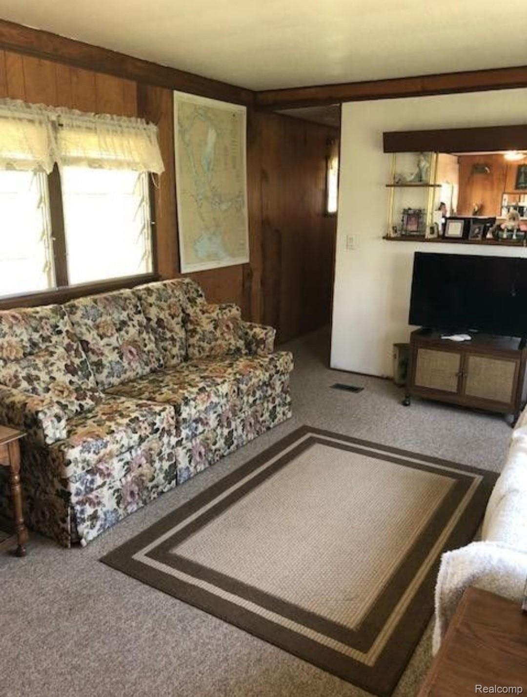 3397 South Lake George Road Sault Ste. Marie, MI 49783 - Photo 10 of 36 20200728_100148.jpg